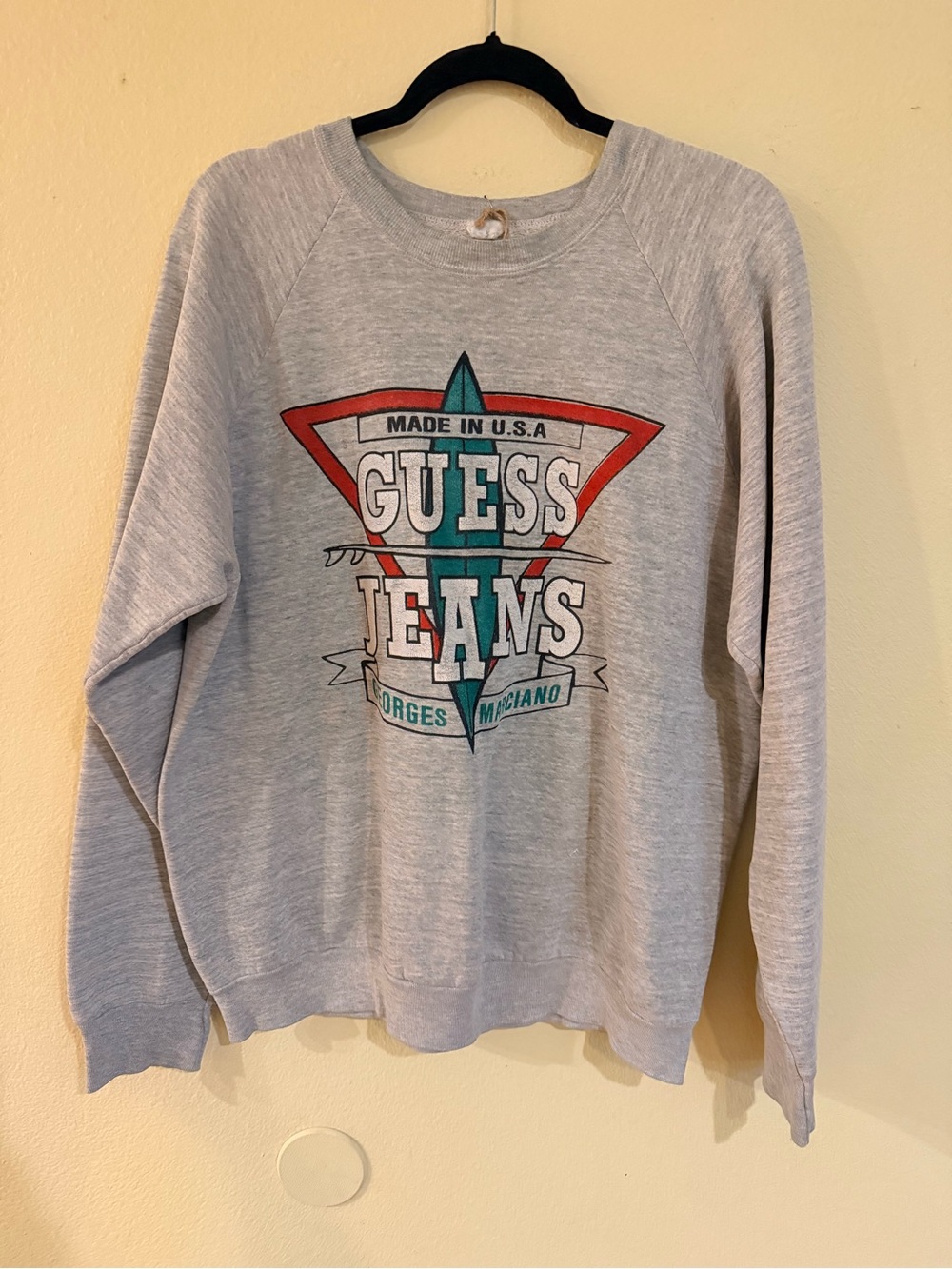 Guess George's Marciano Light Gray Crewneck Sweatshirt Red & Teal Graphic size L